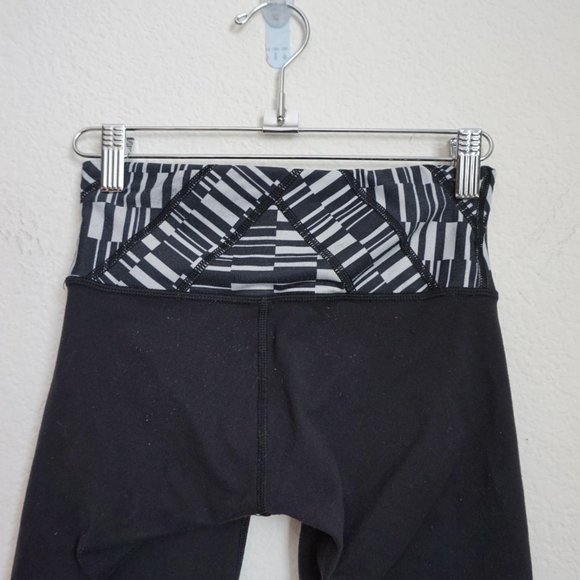 Lululemon Wunder Under black Crop leggings - Picture 7 of 7